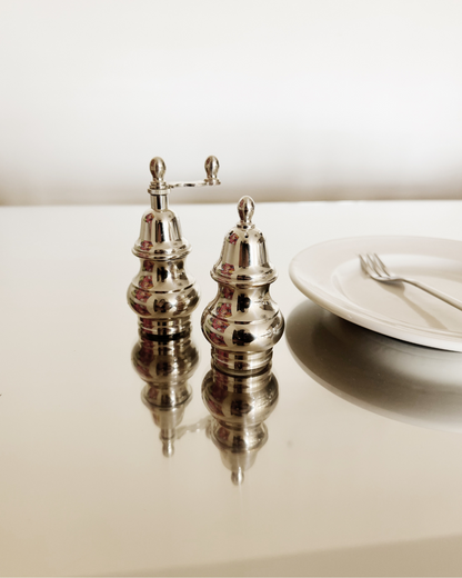 FIGARO: Silver-Plated Salt & Pepper Mills